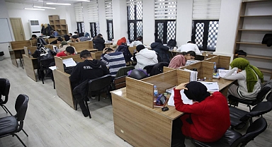 Karaköprü’de öğrenciler sınavlara hazırlanıyor