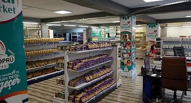 Karaköprü'de sosyal market ile yüzler gülüyor