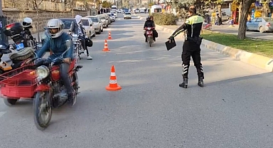 Urfa’da 1 aranan şahıs ve 5 çalıntı motosiklet yakalandı
