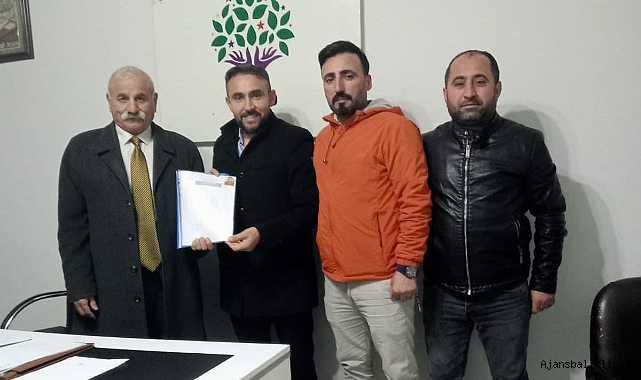 Yunus Toprak, belediye eş başkan aday adayı başvurusunu yaptı