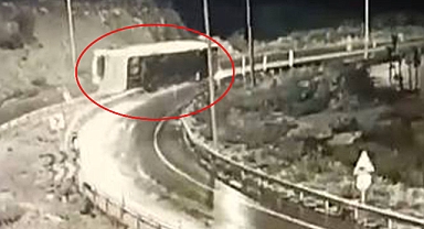 Bakan Yerlikaya’dan 9 kişinin öldüğü kaza ile ilgili açıklama! 