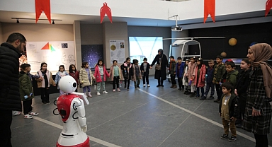 Karaköprü Belediyesi geleceğin bilim insanlarına ilham oluyor 