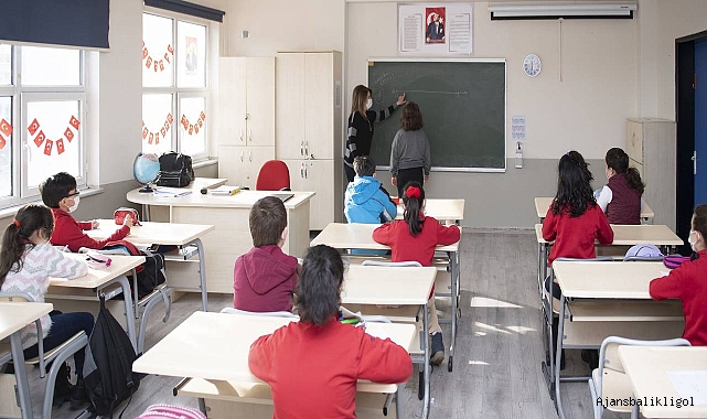 MEB’den yeni karar! Son hafta ders işlenmeyecek