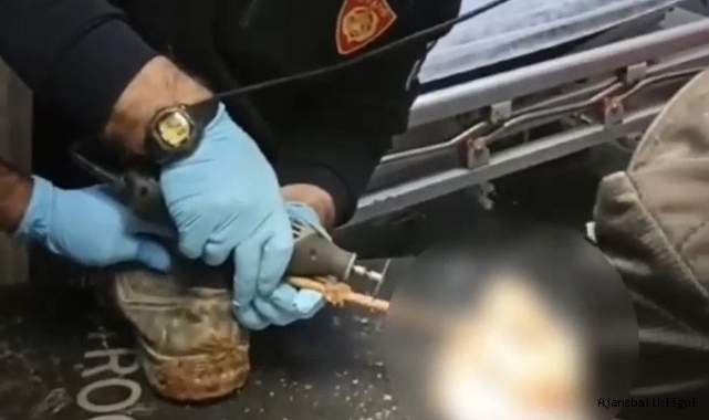 Urfa'da ayağına demir saplanan şahsın yardımına itfaiye ekipleri yetişti