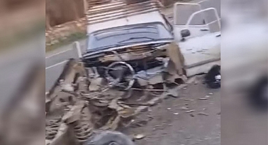 Urfa'da feci kaza! Otomobil ikiye bölündü 