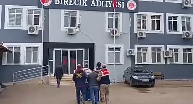 Urfa'da hırsızlık şüphelileri jandarma tarafından yakalandı 