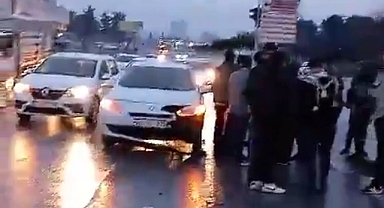 Urfa'da kaza! Hızını alamayan motosiklet otomobile çarptı 
