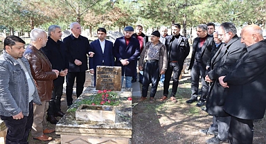 Abdullah Balak kabri başında dualarla anıldı