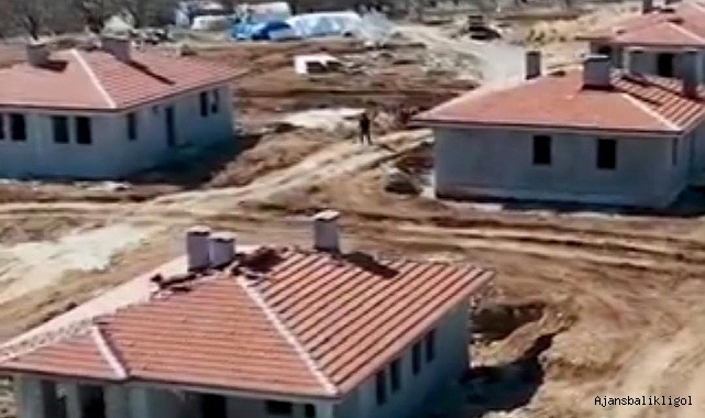 Bakan Özhaseki'den deprem konutu açıklaması