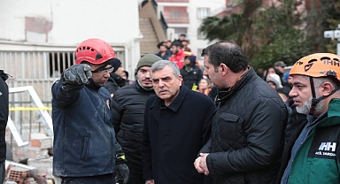 Başkan Beyazgül, depremde hayatını kaybeden vatandaşları rahmetle andı