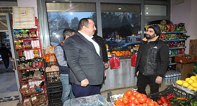 Başkan Ekinci esnaf ve vatandaşları ziyaret etti