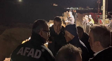 Erzincan’da 9 işçinin arama-kurtarma çalışmaları devam ediyor! 