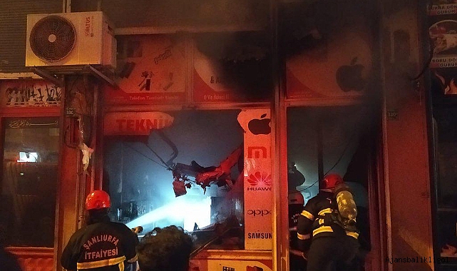 Urfa'da işyeri yangını! İtfaiye müdahale etti