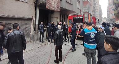 Urfa’da korkutan yangın! 5 kişi hastaneye kaldırıldı