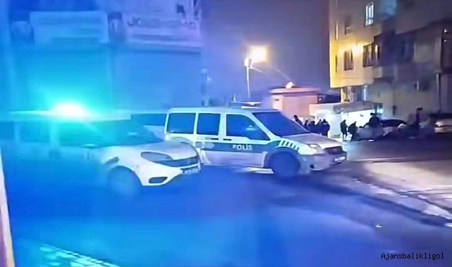 Urfa’da sokak ortasında baba ve oğlu darp edildi