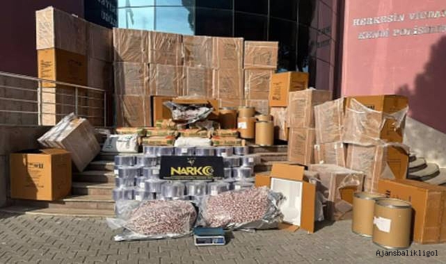 Urfa dahil 48 ilde zehir tacirlerine darbe! 1 ton ele geçirildi