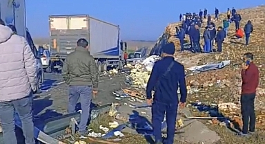 Urfa-Hilvan yolunda feci kaza! Ortalık savaş alanına döndü 