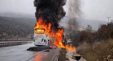 Yolcu otobüsü devrildi! Ölü ve yaralılar var 