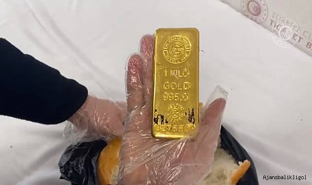 Bakanlık duyurdu! Ekmek arasında gizlenmiş altın ele geçirildi