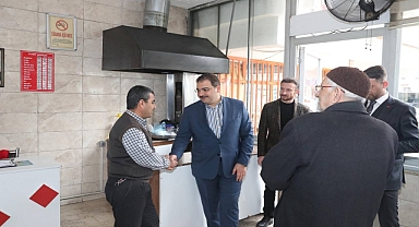 Başkan Canpolat, esnafla iç içe olmaya devam ediyor 