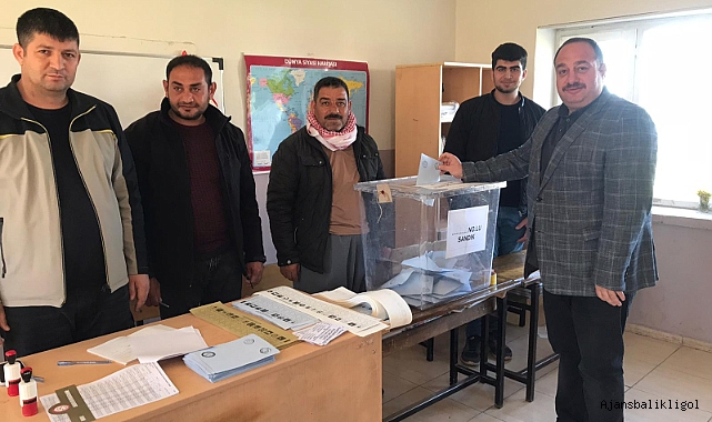 Başkan Ekinci oyunu kullandı