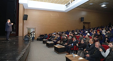 İlahiyatçı Karataş, ‘Sohbet ve Dua’ gecesinde Viranşehirlilerle buluştu 