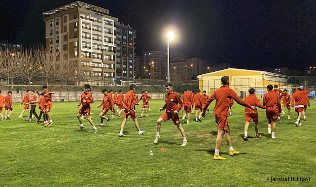 Karaköprü Belediyespor  U18-U16 takımları bölge şampiyonasına hazırlanıyor