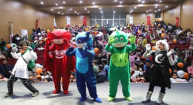 Pijamaskeliler, Karaköprü'de Ramazan şenliklerine renk kattı