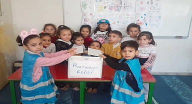 Şanlıurfa’da minikler ihtiyaç sahiplerine Ramazan kolisi hazırladı