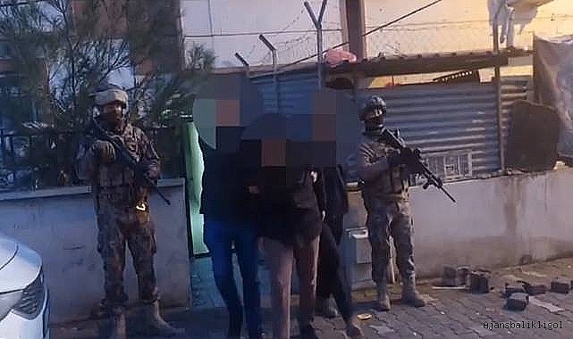 Siverek ilçesinde 65 şahıs gözaltına alındı