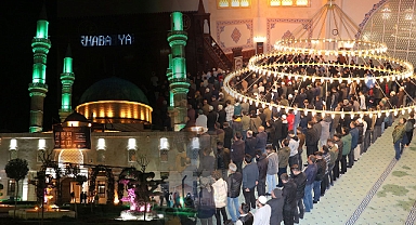 Urfa’da Enderun Teravihi vatandaşların yoğun katılımıyla kılındı