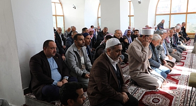 Viranşehir’de açılan Mescit’te ilk Cuma Namazı kılındı 