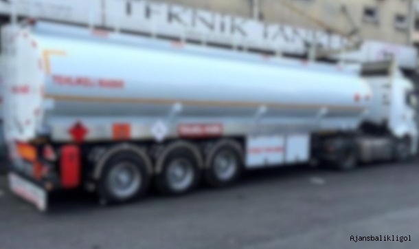 Yakıt tankerinde mülteci taşıdılar! 2 mülteci öldü