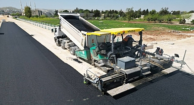 Büyükşehir’den Akçakale yolunda asfalt çalışması