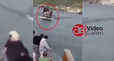 Halfeti'de iki tur teknesi kafa kafaya çarpıştı! 