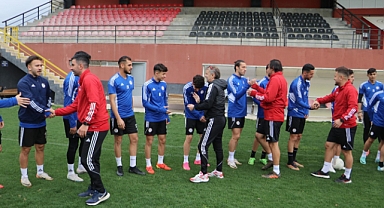 Karaköprü Belediyespor, Osmaniyespor maçı hazırlıklarına başladı 