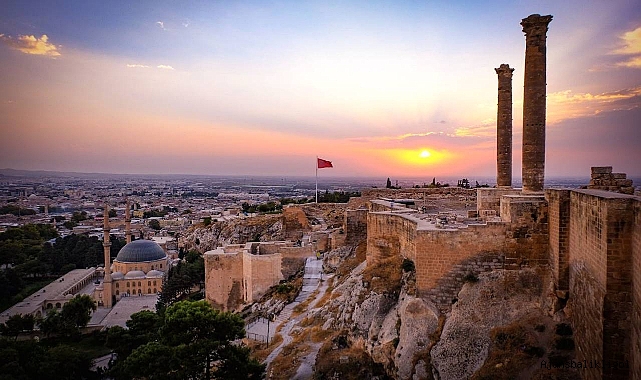 Şanlıurfa’nın kalbinde anıtsal bir yapı: Şanlurfa Kalesi 