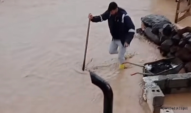 Siverek’te etkili olan sağanak yağış evleri sular altında bıraktı