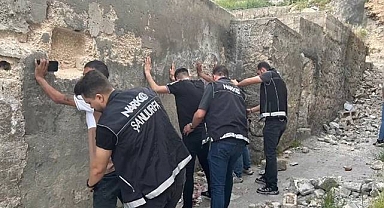 Urfa’da narkotik alan denetimleri! 67 şahıs incelendi