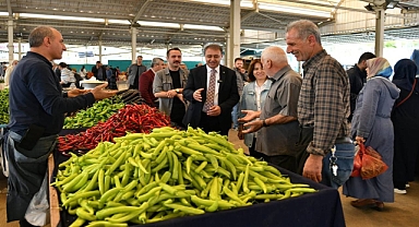 Vali Şıldak, pazar esnafını ziyaret etti