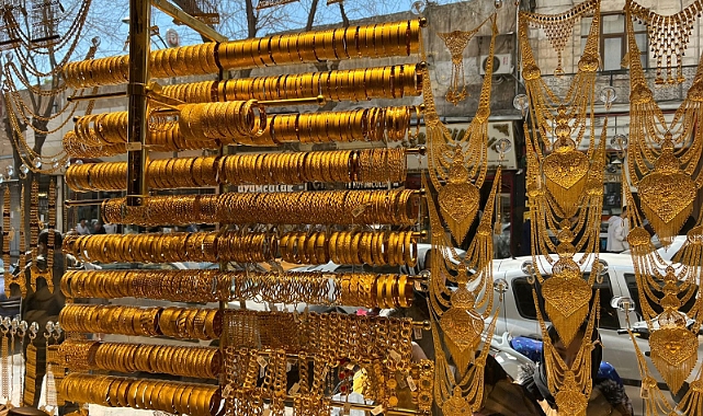 Haftanın ilk gününde altın kaç TL'den işlem görüyor?