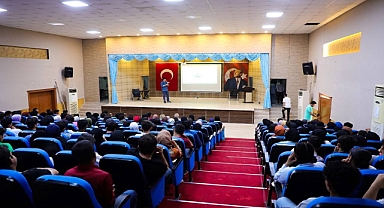 Harran Belediyesi sınav öncesi Bonus Hocayı öğrencilerle buluşturdu