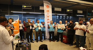 İlk Hac kafilesi dualarla kutsal topraklara uğurlandı