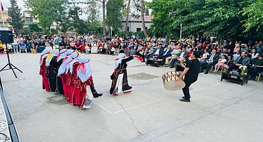 Urfa’da çocuklar Bahar Şenliklerini doyasıya kutladı