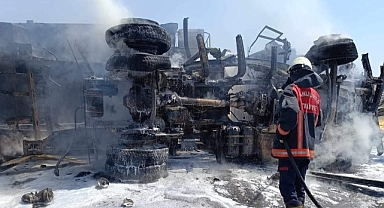 Viranşehir-Mardin yolunda tır yangını! Yaralılar var 