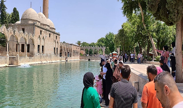 Bayram Tatilinin 4. Gününde Balıklıgöl'e Ziyaretçi Akını! 