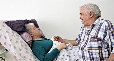 Evde Bakım Yardımı Ödemeleri Hesaplara Yatırılyor!