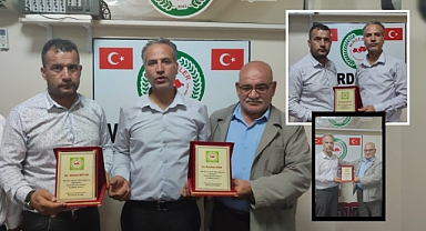 Mirdesi Dernek Başkanı Elma'dan Eski Başkanlara Teşekkür Plaketi