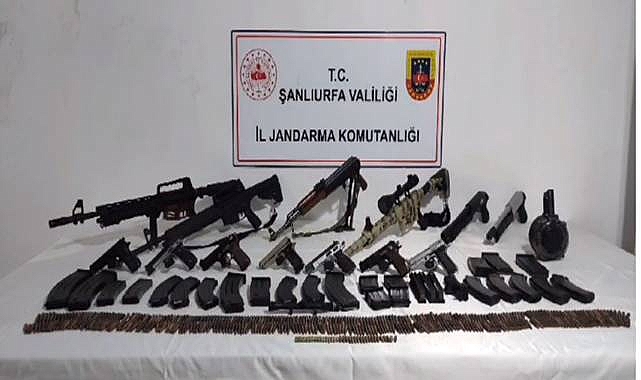 Şanlıurfa’da bir adrese baskın! Çok sayıda silah ele geçirildi 