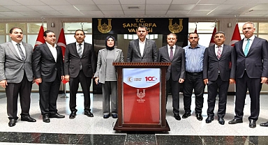 Bakan Kurum, Şanlıurfa Valisi Hasan Şıldak’ı Ziyaret Etti 